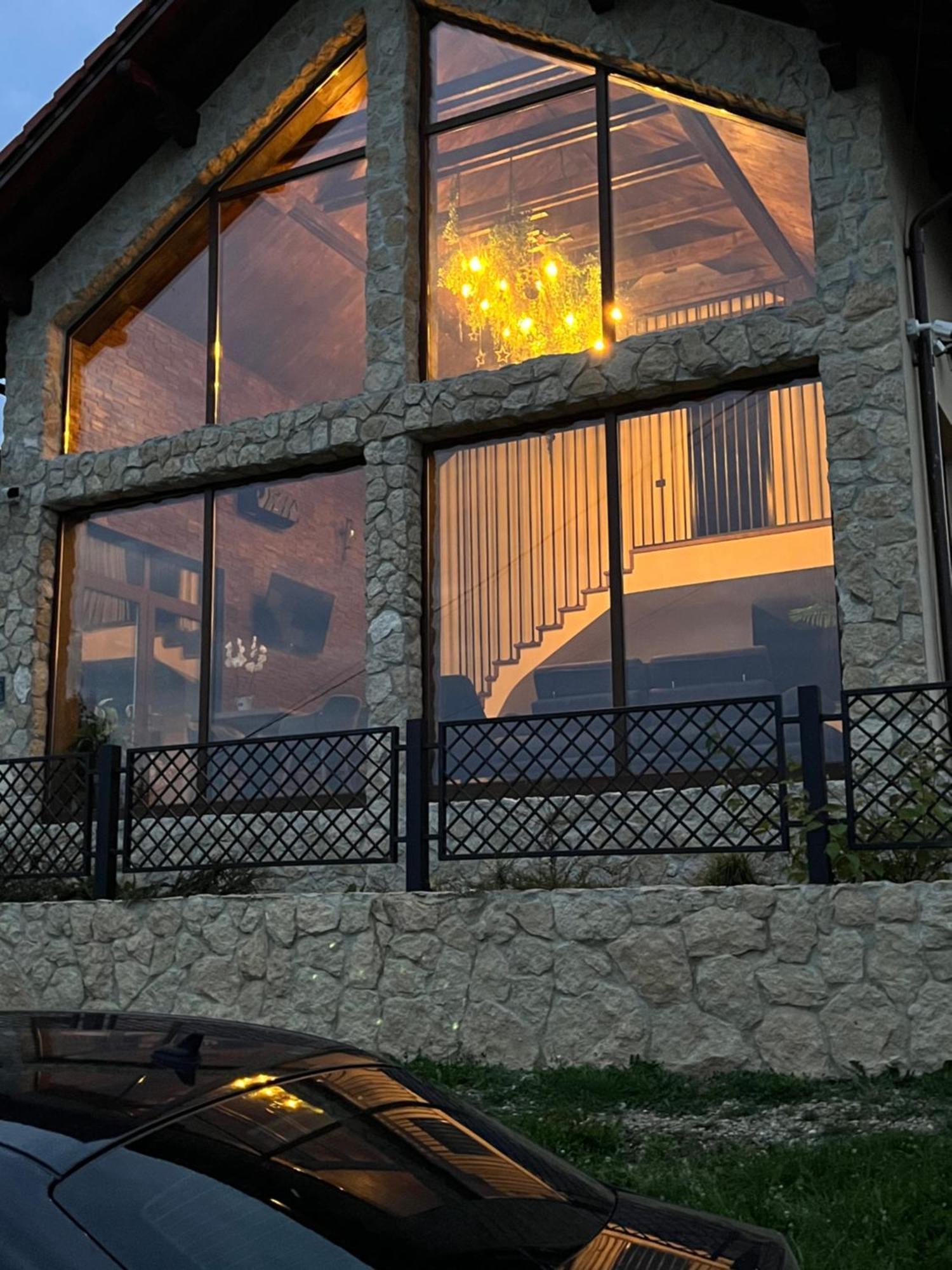 Top3 Zarnesti Exterior photo